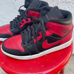 Air Jordan 1 Mid Red/Black Authentic